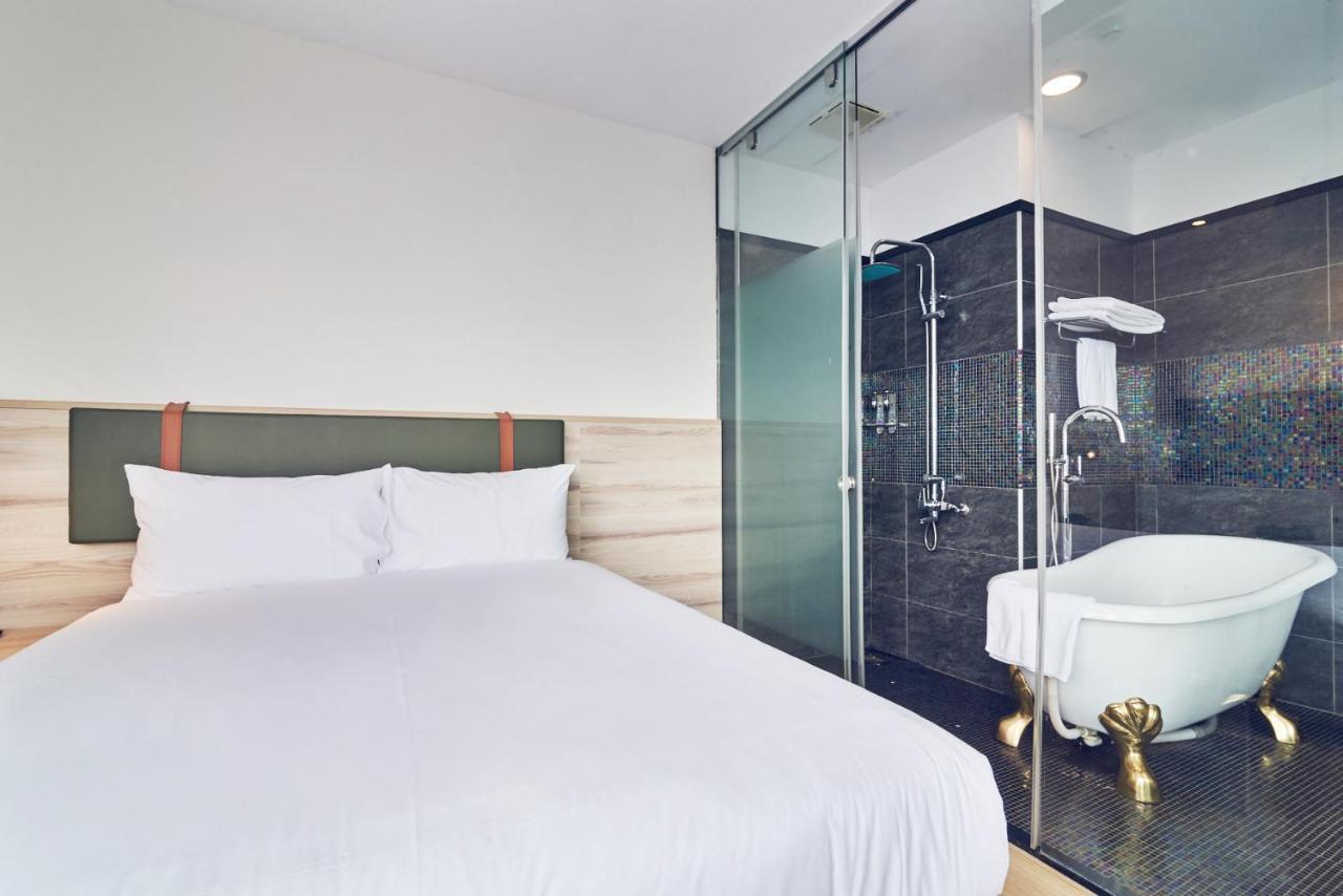 Check Inn Express New Taipei Tamsui Exterior foto